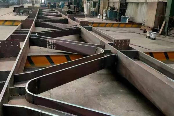 長(zhǎng)春彩鋼瓦翻新時(shí)有哪些技術(shù)要點(diǎn)？