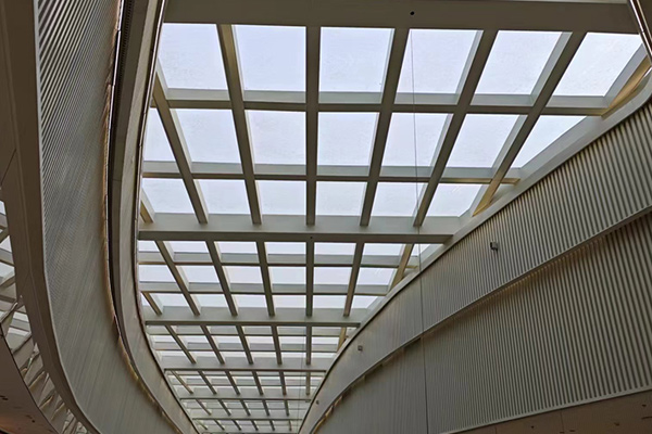 長春鋼結(jié)構(gòu)網(wǎng)架的諸多優(yōu)點(diǎn)